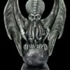 Cthulhu Figur Auf Weltkugel -Figurenmodell Geschäft 2D FS23955 Cthulhu Figur auf Kugel 2 1280x1280