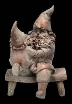 Gartenzwerg Figur - Opa Spielt Mit Enkelin -Figurenmodell Geschäft 2D FS24763 Gartenzwerg Figur Opa spielt mit Enkelin 1 1280x1280