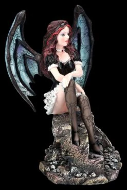 Elfen Figur - Dark Mira Sitzt Auf Treppe 11 Elfen Figur - Dark Mira Sitzt Auf Treppe -Figurenmodell Geschäft 2D FS25417 Elfen Figur Dark Mira sitzt auf Treppe 4 1280x1280