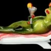 Lustige Frosch Figur - Cocktail Im Liegestuhl 1 Lustige Frosch Figur - Cocktail Im Liegestuhl -Figurenmodell Geschäft 2D FS25943 Lustige Frosch Figur Cocktail im Liegestuhl 3 1280x1280