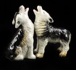 Salz- Und Pfefferstreuer - Wölfe -Figurenmodell Geschäft 5648 2 woelfe 2 1280x1280
