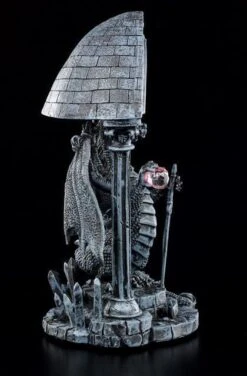 Drachen Figur - Drache Mit Schwert Und Kristall -Figurenmodell Geschäft 8751 3 dragon figurine 3 1280x1280