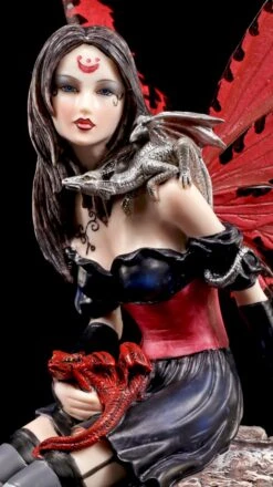 Elfen Figur Mit Drachen Jungen - Natascha -Figurenmodell Geschäft Elfen Figur Drachen Jungen 6 1280x1280