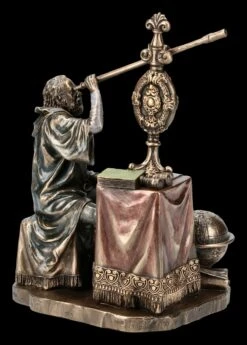 Galileo Galilei Figur Am Teleskop -Figurenmodell Geschäft FS18509 Galileo Galilei Figur am Teleskop 7 1280x1280