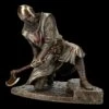 Tempelritter Figur Schwingt Kriegsaxt -Figurenmodell Geschäft FS19779 Tempelritter Figur schwingt Kriegsaxt 1 1280x1280