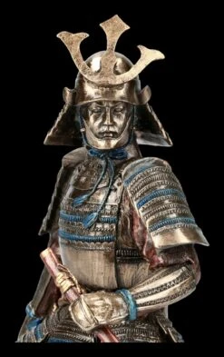 Samurai Figur - Krieger In Rüstung Mit Zwei Schwertern -Figurenmodell Geschäft FS20904 Samurai Figur Krieger in Ruestung mit zwei Schwertern 10 1280x1280