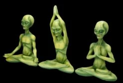 Alien Figuren Beim Yoga 3er Set -Figurenmodell Geschäft FS25270 Alien Figuren beim Yoga 3er Set 2 1280x1280
