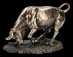 Wütender Stier - Figur