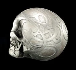 Totenkopf - Silberfarben Matt Mit Tribals -Figurenmodell Geschäft Silberner Totenkopf verziert 4 1280x1280