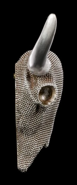 Wandrelief Büffel Schädel - Silber Noppen -Figurenmodell Geschäft Wandrelief Bueffel Schaedel Silber Noppen 2 1280x1280